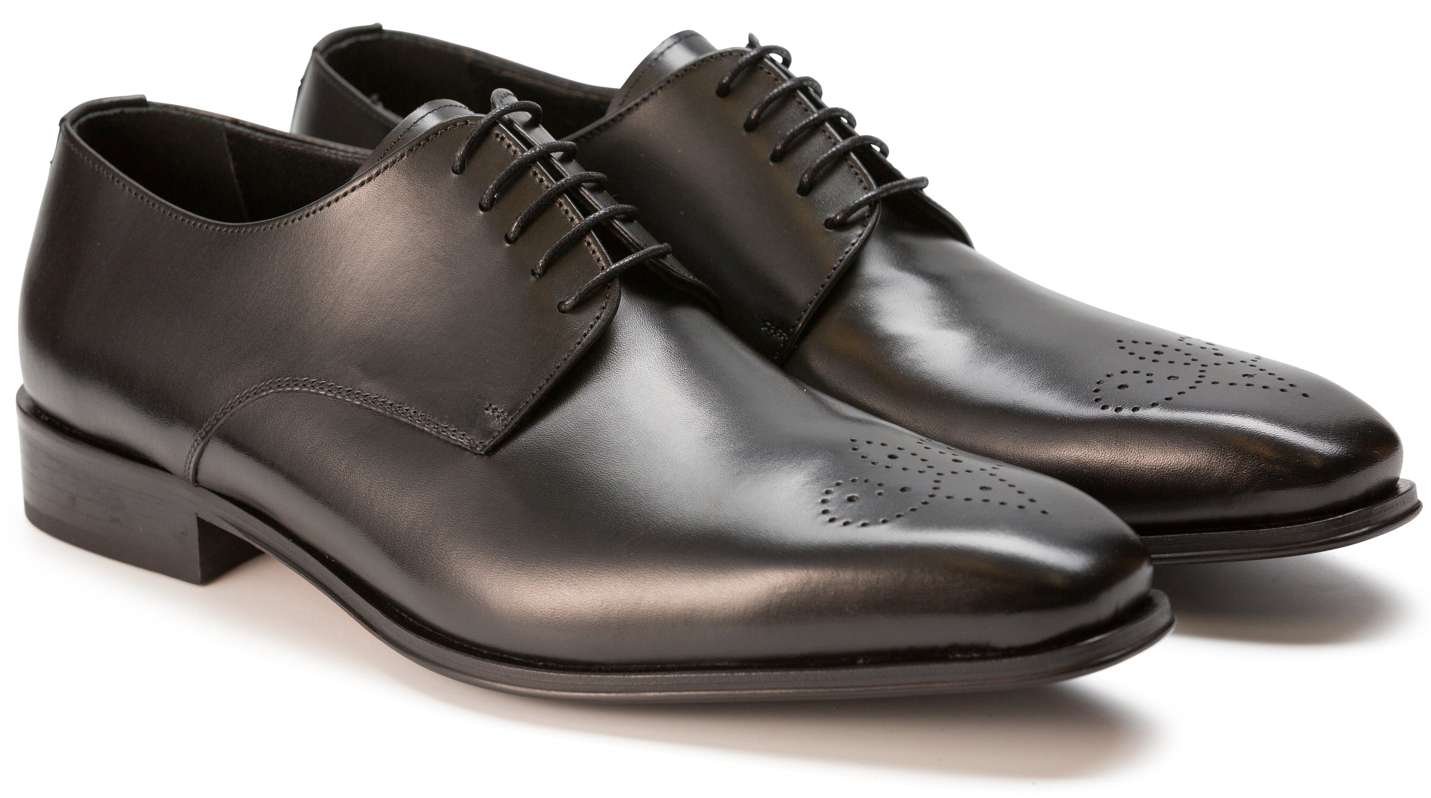 Luciana Men's Black Leather Plain Toe Medallion Dress Shoe 6026